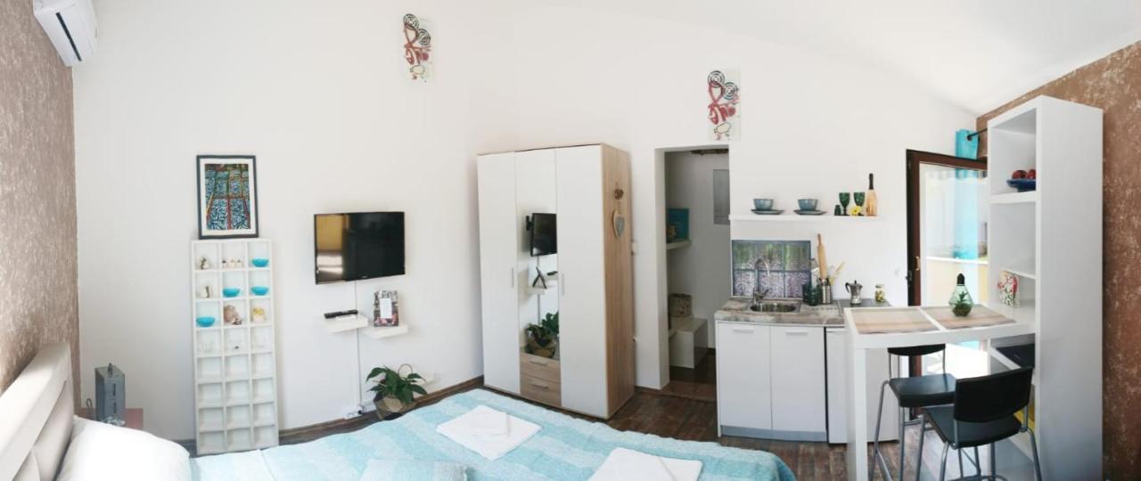 Studio Oliva - Free Parking Apartment Pula